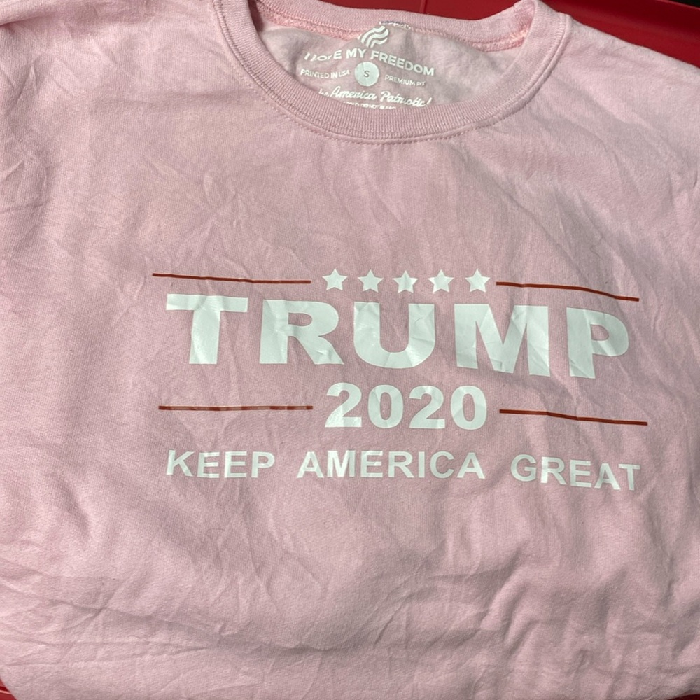Crewneck pink Trump 2020 keep America great